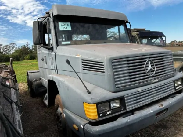 Caminhão Mercedes Benz EMP GE LA1418 4x4 2003 leilao de veiculos do exercito