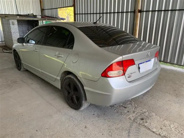 Honda Civic LXS leilao de veiculos retomados