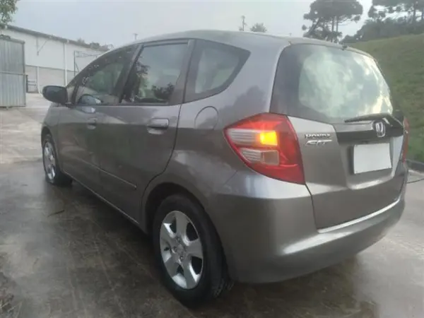 Honda Fit LX Flex leilao de veiculos retomados