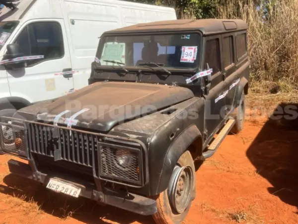 Land Rover Defender 110 SW 07 PSG 4X4 Leilão do Exercito Brasileiro