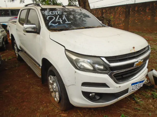 Leilão de caminhonetes da Receita Federal tem Chevrolet S10, Fiat Strada, Saveiro e Montana