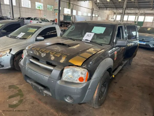 Nissan Frontier 4X4 XE leilao de viaturas da policia federal