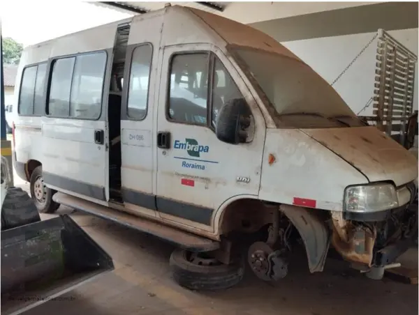 Peugeot Boxer Trans leilao veiculos embrapa