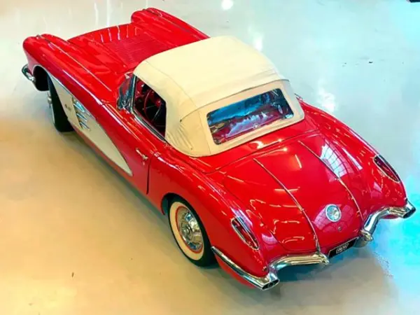 corvette-leilao-veiculos-oportunidade-antiguidade-classicos-colecionador