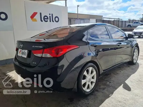 elantra-leilao-veiculos-oportunidade-investir-renda-extra