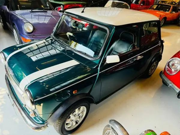 mini-cooper-leilao-veiculos-classicos-investir-colecionador-antiguidade