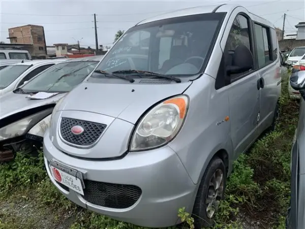 minivan-leilao-veiculos-oportunidade-investir-renda-extra