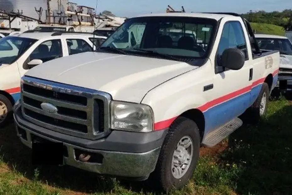 Ford F250, Chevrolet D20 a partir de 8 mil Reais no leilão de Companhia de Energia