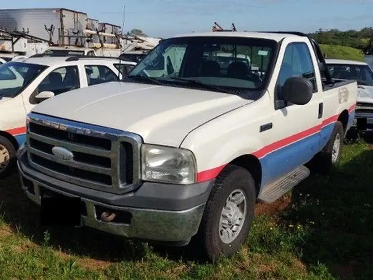 Ford F250, Chevrolet D20 a partir de 8 mil Reais no leilão de Companhia de Energia