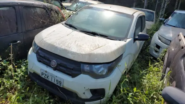 Fiat Mobi Drive  leilao veiculos ministerio da justiça