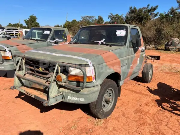 Ford F1000 4x4 leilao veiculos exercito