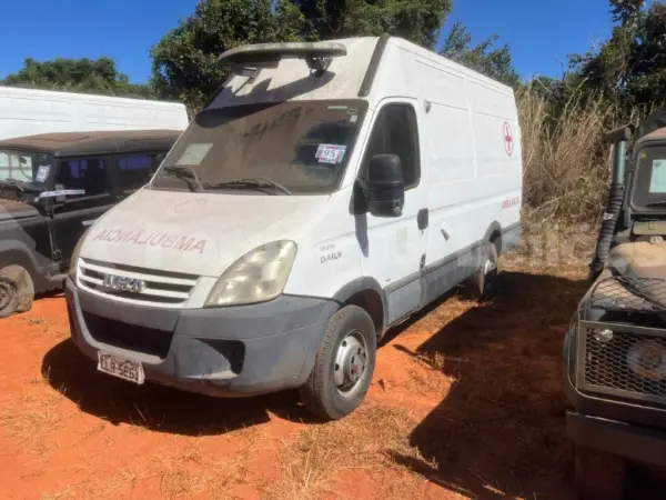 Iveco Daily 35S14 leilao viaturas execito