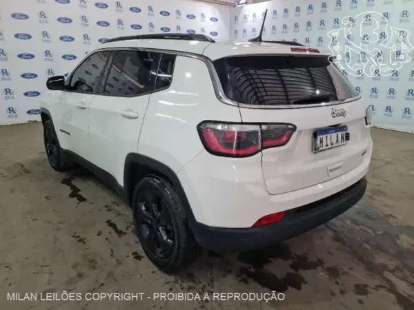 Jeep Compass Longitude leilão veiculos banco