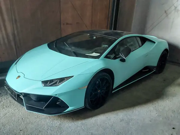 Lamborghini-leilao-veiculos-oportunidade-investir-renda-extra