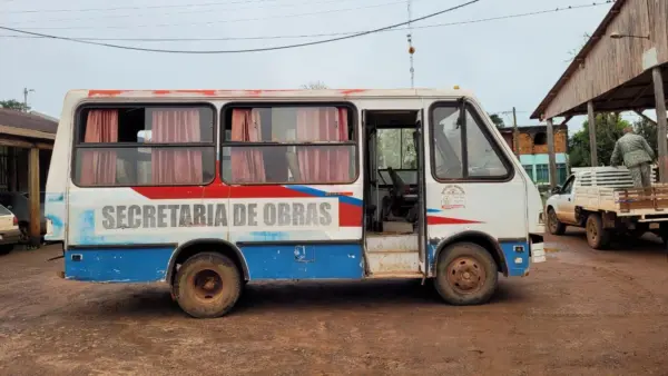 Micro Ônibus Mercedes Benz leilão veiculos prefeitura