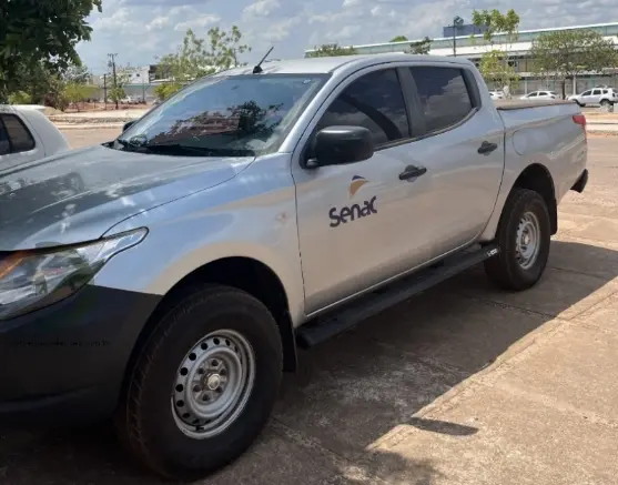 Mitsubishi L200 Triton nova leilao veículos do senai