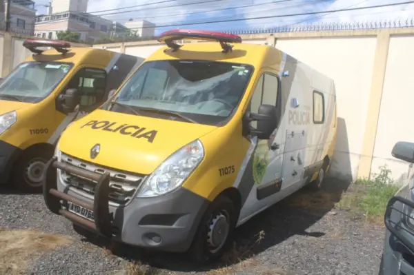 Renaut Master Furgão leilão de viaturas policia militar