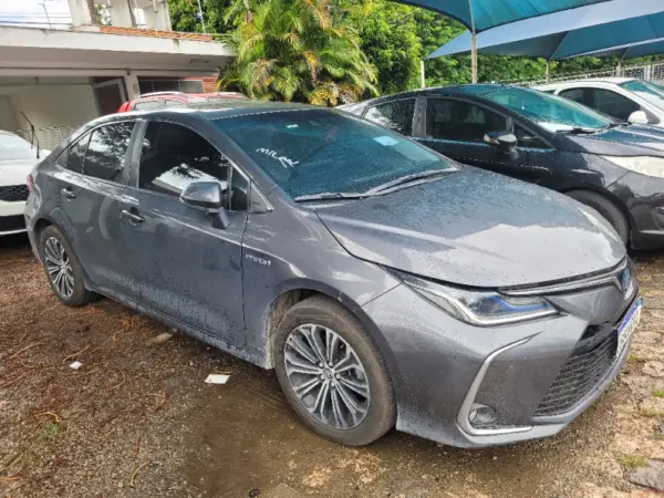 Toyota Corolla Altis Premium Hybrid leilão veiculos fabrica