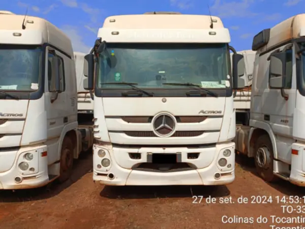 caminhao-mercedes-benz-leilao-veiculos-oportunidade-investir-renda-extra