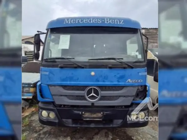 caminhao-mercedes-benz-leilao-veiculos-oportunidade-investir-renda-extra
