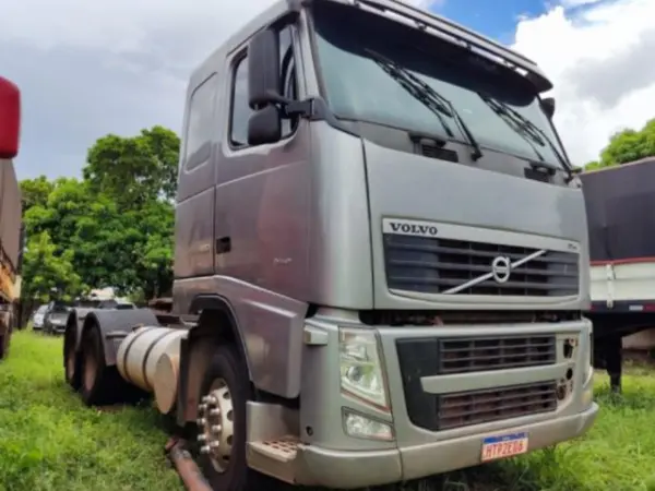 caminhao-volvo-leilao-veiculos-oportunidade-investir-renda-extra
