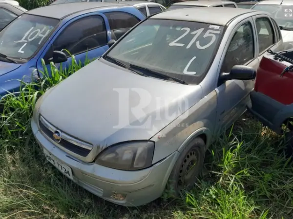 chevrolet-corsa-leilao-veiculos-oportunidade-investir-renda-extra
