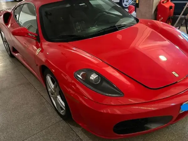 ferrari--leilao-veiculos-oportunidade-investir-renda-extra
