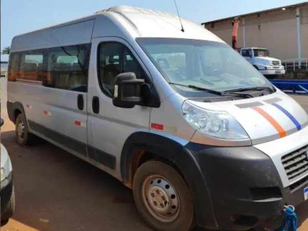 fiat-ducato-leilao-veiculos-oportunidade-investir-renda-extra