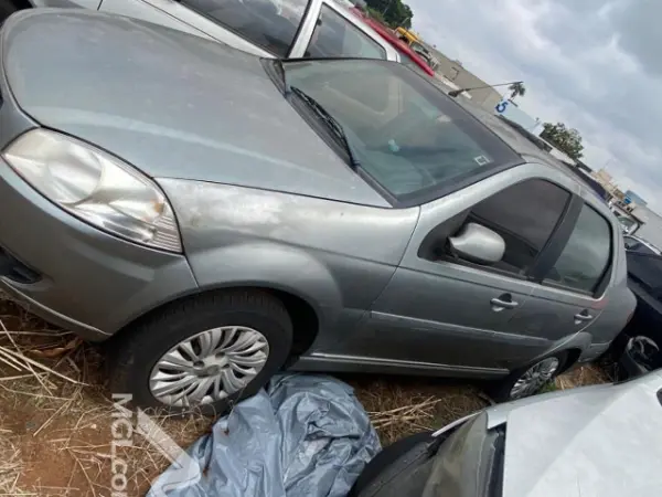 fiat-siena-leilao-veiculos-oportunidade-investir-renda-extra
