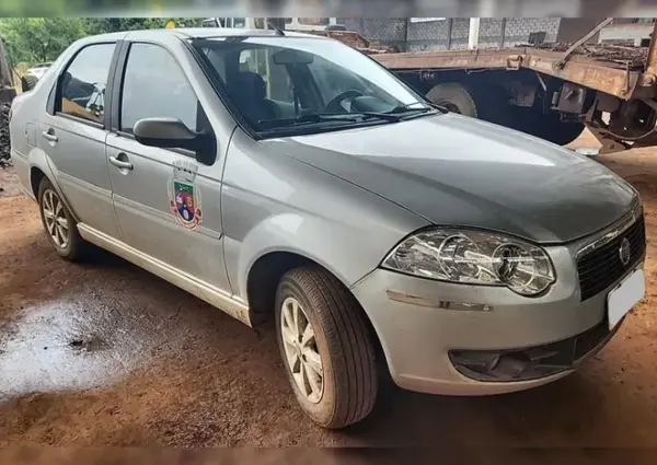 fiat-siena-leilao-veiculos-oportunidade-investir-renda-extra
