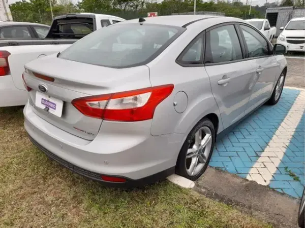 ford-focus-leilao-veiculos-oportunidade-investir-renda-extra