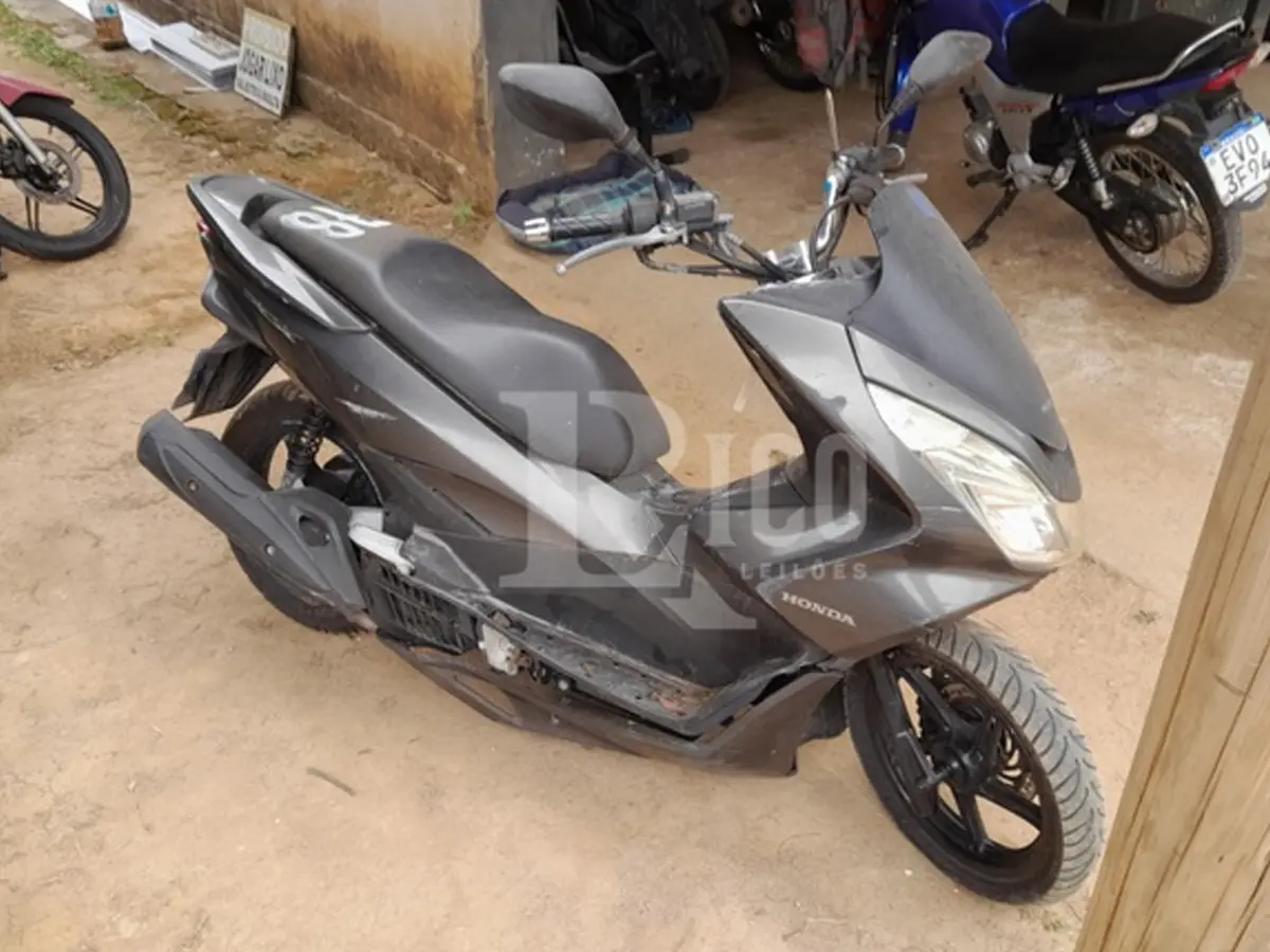 Motos Honda PCX, Biz, CG e outras a partir de 850 Reais no Leilão do Detran