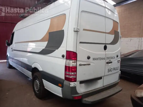 mercedes-benz-sprinter-leilao-veiculos-oportunidade-investir-renda-extra
