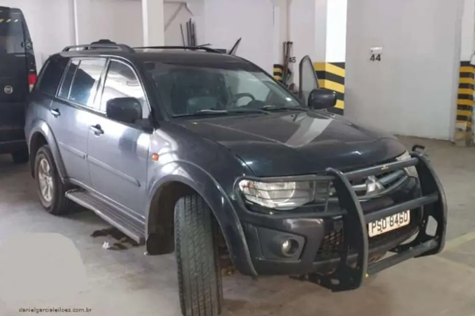 Leilão de Viaturas da Policia Federal tem Pajero Dakar, L200 Triton e Nissan Frontier