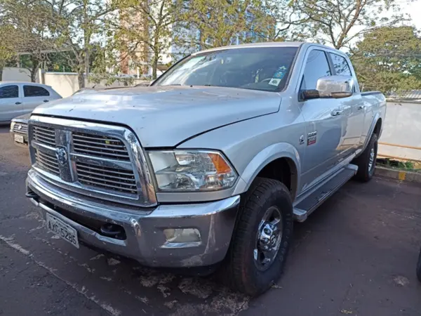 ram-laramie-leilao-veiculos-caminhonete-investir-renda-extra