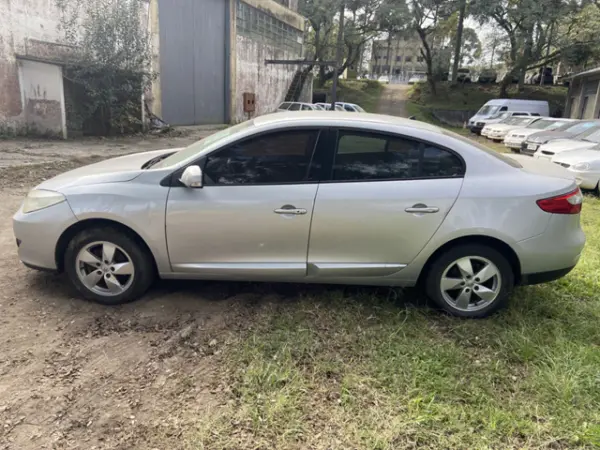 renault-fluence-leilao-veiculos-oportunidade-investir-renda-extra
