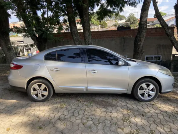 renault-fluence-leilao-veiculos-oportunidade-investir-renda-extra
