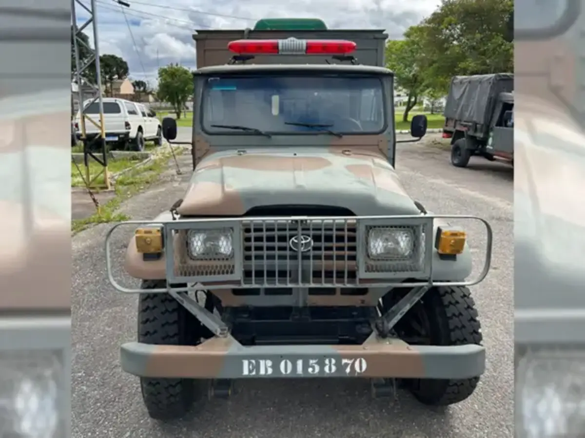 Toyota Bandeirante, Marrua, S10, L200 e Outras Caminhonetes no Leilão do Exército