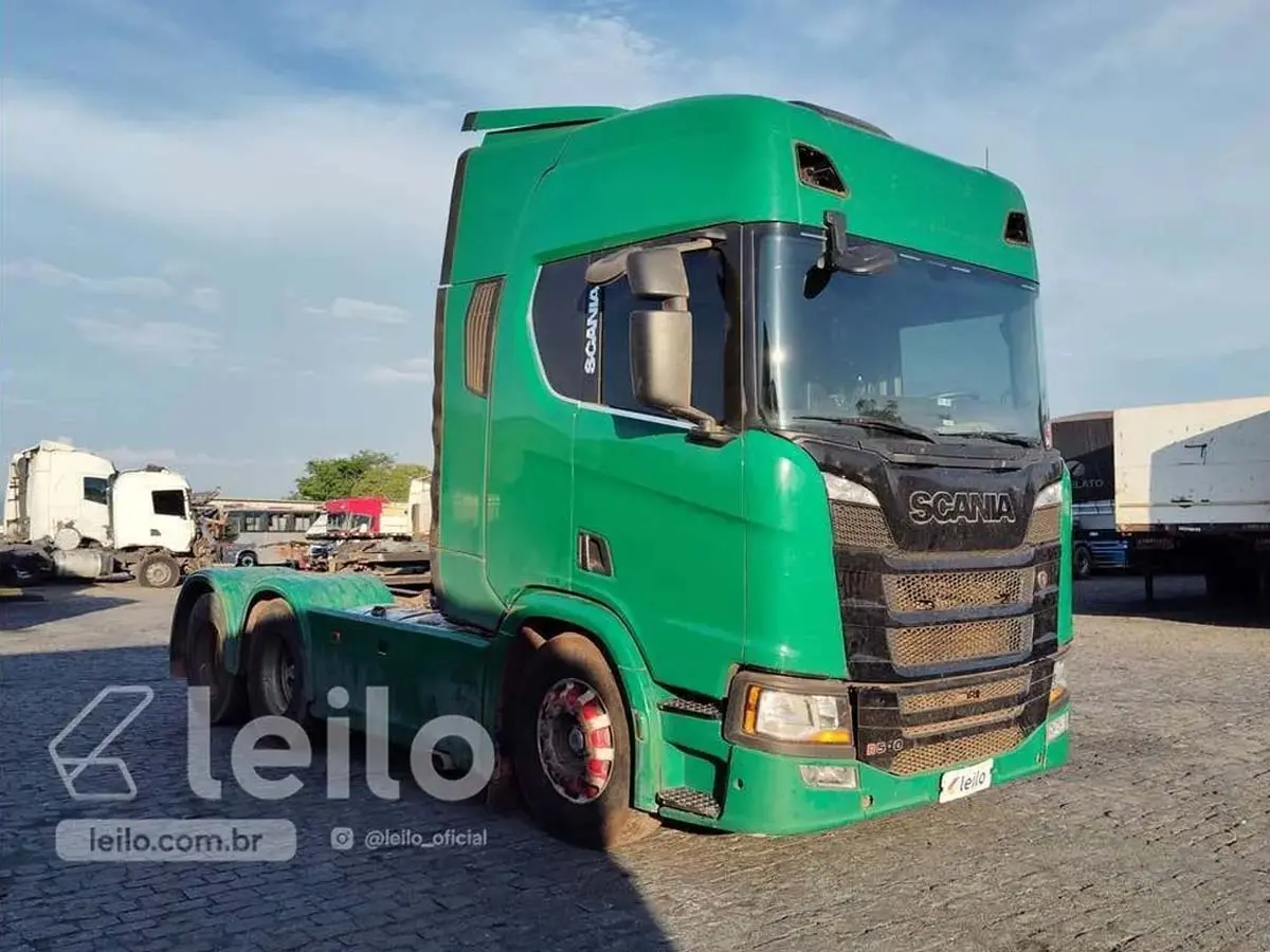 Leilão de Banco tem Caminhões Mercedes, Scania, Volvo, Volkswagen, Stralis e outros