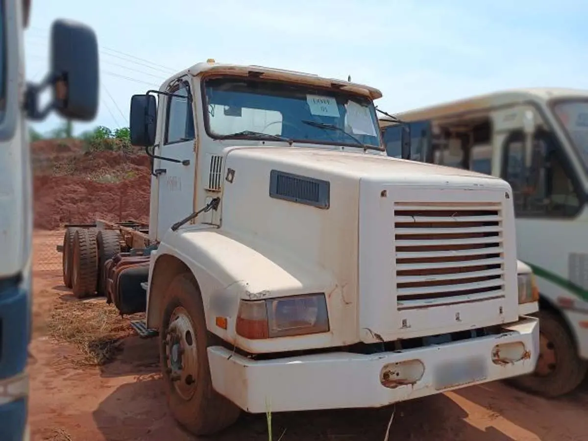 128 Caminhões Mercedes-Benz e Volvo a partir de 9 mil Reais no leilão de frota de Fazenda