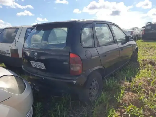 chevrolet-corsa-leilao-veiculos-oportunidade-investir-renda-extra