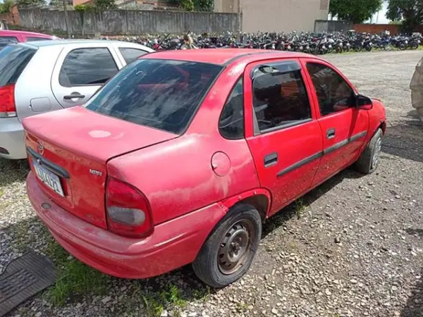 chevrolet-corsa-leilao-veiculos-oportunidade-investir-renda-extra
