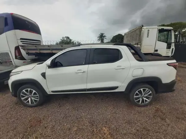 fiat-strada-leilao-veiculos-oportunidade-investir-renda-extra
