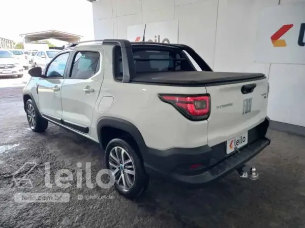 fiat-strada-leilao-veiculos-oportunidade-investir-renda-extra