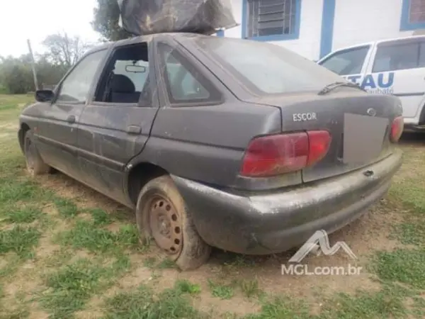 ford-escort-leilao-veiculos-oportunidade-investir-renda-extra
