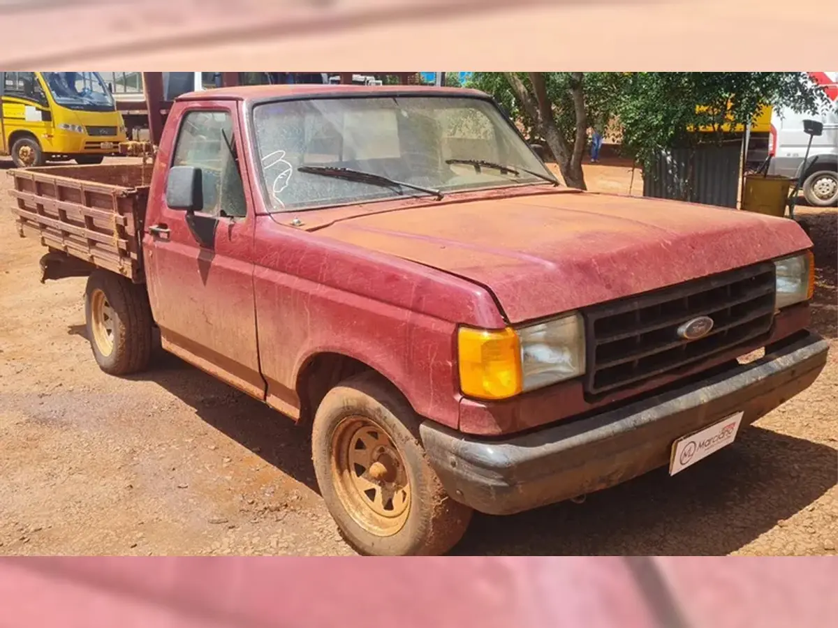 Ford F1000 a partir de 18 mil reais, Fiat Ducato e outros veículos