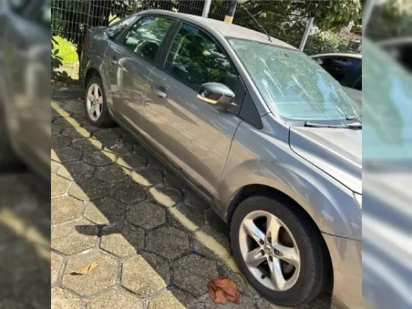 ford-focus-leilao-veiculos-oportunidade-investir-renda-extra
