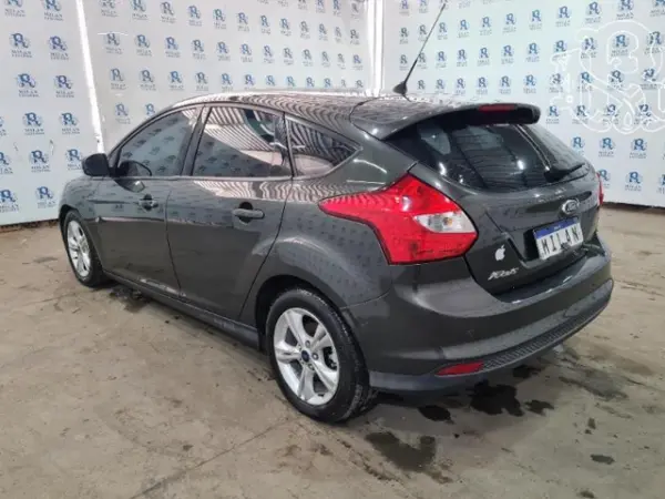 ford-focus-leilao-veiculos-oportunidade-investir-renda-extra
