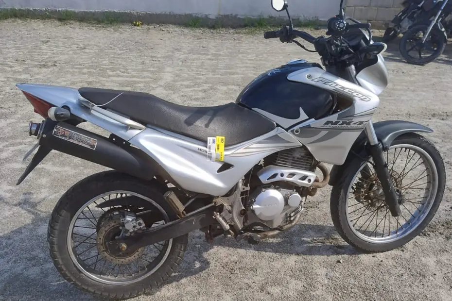 Leilão de trânsito tem Honda Falcon, Biz, CG e outras motos a partir de 150 Reais