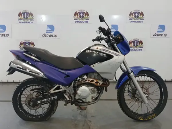 honda-nx4-falcon-leilao-motos-oportunidade-investir-renda-extra